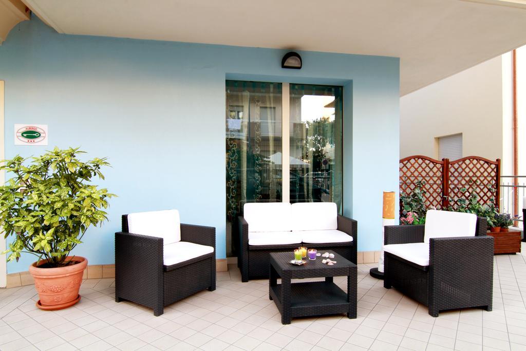 Residence Blu Marine Rimini Eksteriør billede